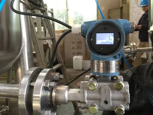 Pressure & Level Transmitters